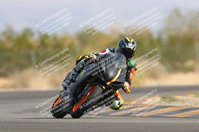 media/Nov-05-2022-SoCal Trackdays (Sat) [[f8d9b725ab]]/Turn 2 (1120am)/